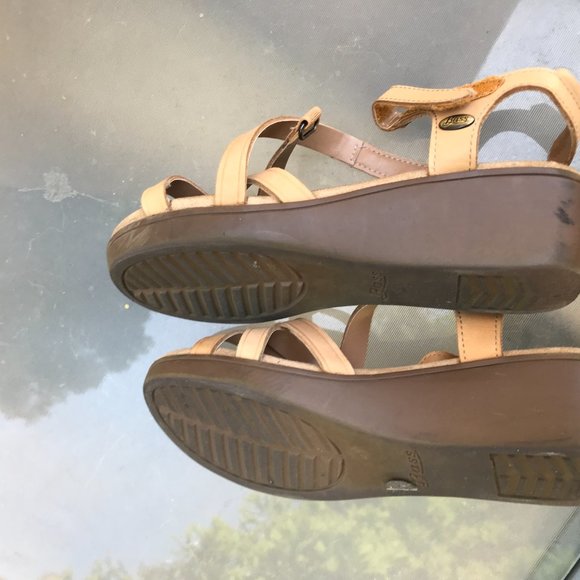 G.H BASS  & CO. SUNJUNS sandals in 6.5 M - Picture 3 of 9